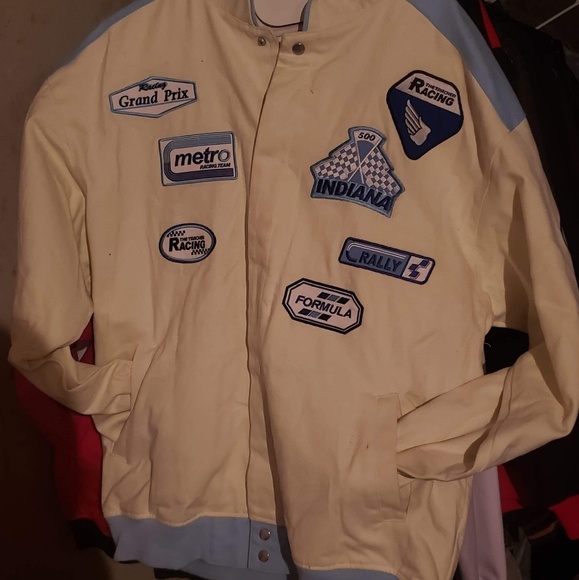 JACKETS - Picture 2 of 6